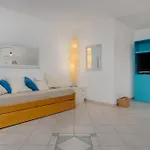 Casa Smeralda By Anthimea بيت للعطل Cugnana Verde