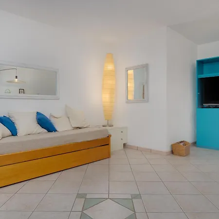 Casa Smeralda By Anthimea Holiday home Cugnana Verde